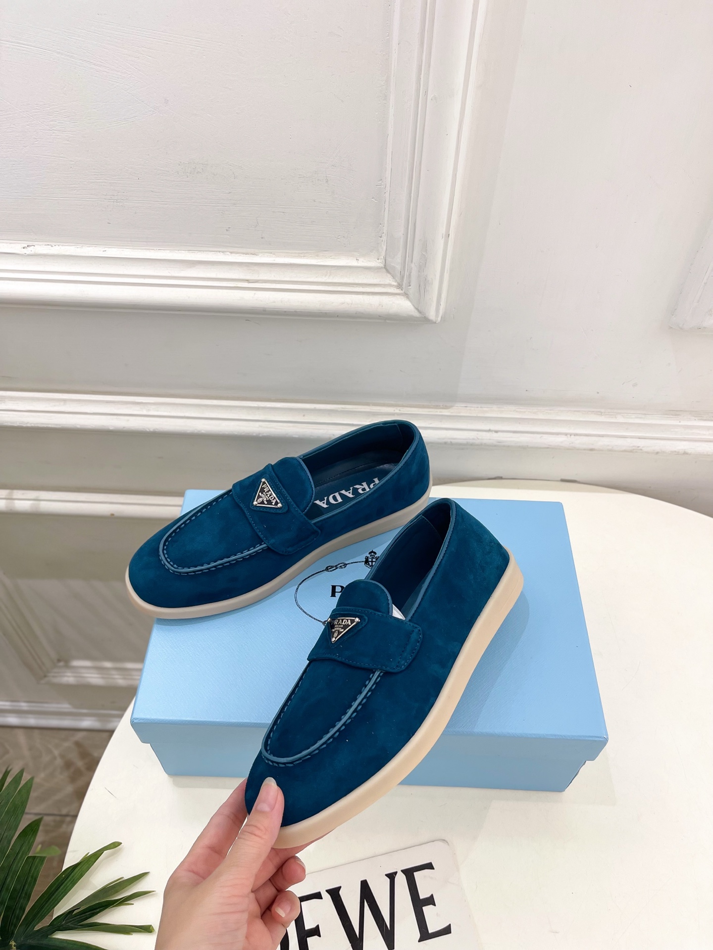 PRADA 普拉达 26𝐬𝐬 🌈2026春夏新品 专柜走秀款 经典金属三角标情侣款乐福鞋 系列〰鞋面: PRADA 普拉达 26𝐬𝐬 🌈2026春夏新品 专柜走秀款 经典金属三角标情侣款乐福鞋 系列〰鞋面: