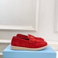 PRADA 普拉达 26𝐬𝐬 🌈2026春夏新品 专柜走秀款 经典金属三角标情侣款乐福鞋 系列〰鞋面: PRADA 普拉达 26𝐬𝐬 🌈2026春夏新品 专柜走秀款 经典金属三角标情侣款乐福鞋 系列〰鞋面: