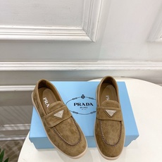 PRADA 普拉达 26𝐬𝐬 🌈2026春夏新品 专柜走秀款 经典金属三角标情侣款乐福鞋 系列〰鞋面: PRADA 普拉达 26𝐬𝐬 🌈2026春夏新品 专柜走秀款 经典金属三角标情侣款乐福鞋 系列〰鞋面: