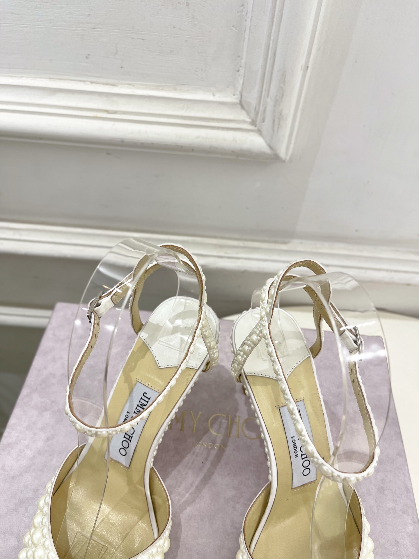 JimmyChoo 吉米周 26𝐬𝐬 ———    ✨ 2026春夏新品 专柜最新款 JC经典珍珠鱼嘴高