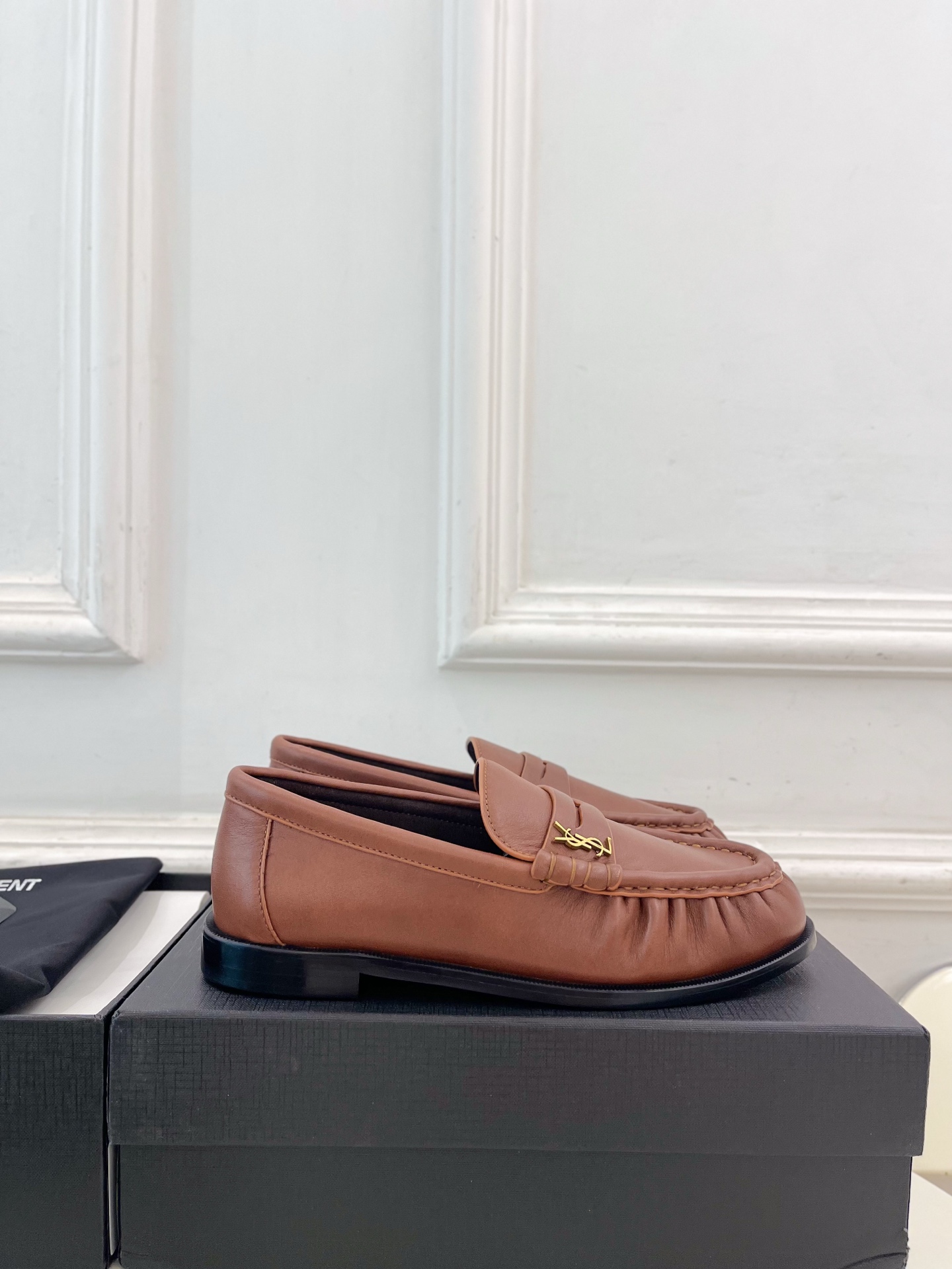 SAIN*LAURENT  圣罗兰  26𝐬𝐬 ☘️2026春夏新品LE LOAFER褶皱乐福鞋 小皮鞋