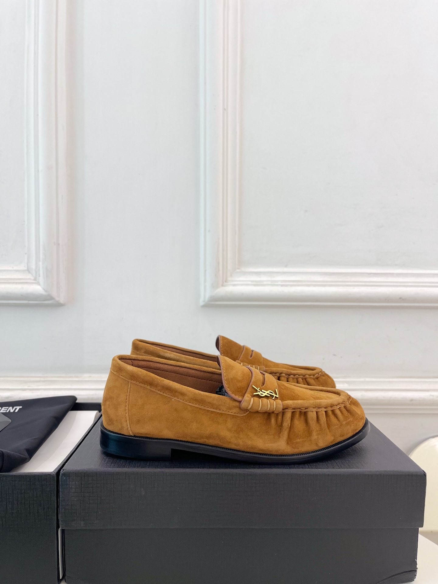 SAIN*LAURENT  圣罗兰  26𝐬𝐬 ☘️2026春夏新品LE LOAFER褶皱乐福鞋 小皮鞋