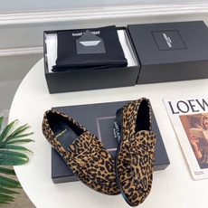 SAIN*LAURENT 圣罗兰 26𝐬𝐬 ☘️2026春夏新品LE LOAFER褶皱乐福鞋 小皮鞋 SAIN*LAURENT 圣罗兰 26𝐬𝐬 ☘️2026春夏新品LE LOAFER褶皱乐福鞋 小皮鞋