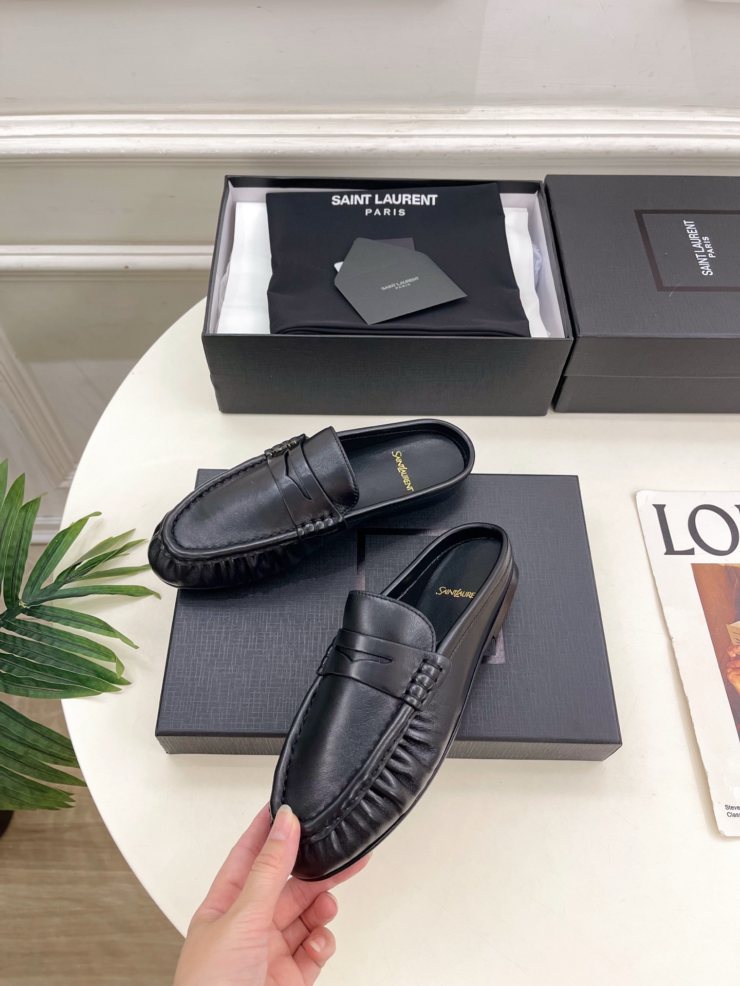 SAIN*LAURENT  圣罗兰  26𝐬𝐬 ☘️2026春夏新品LE LOAFER褶皱乐福穆勒鞋 半
