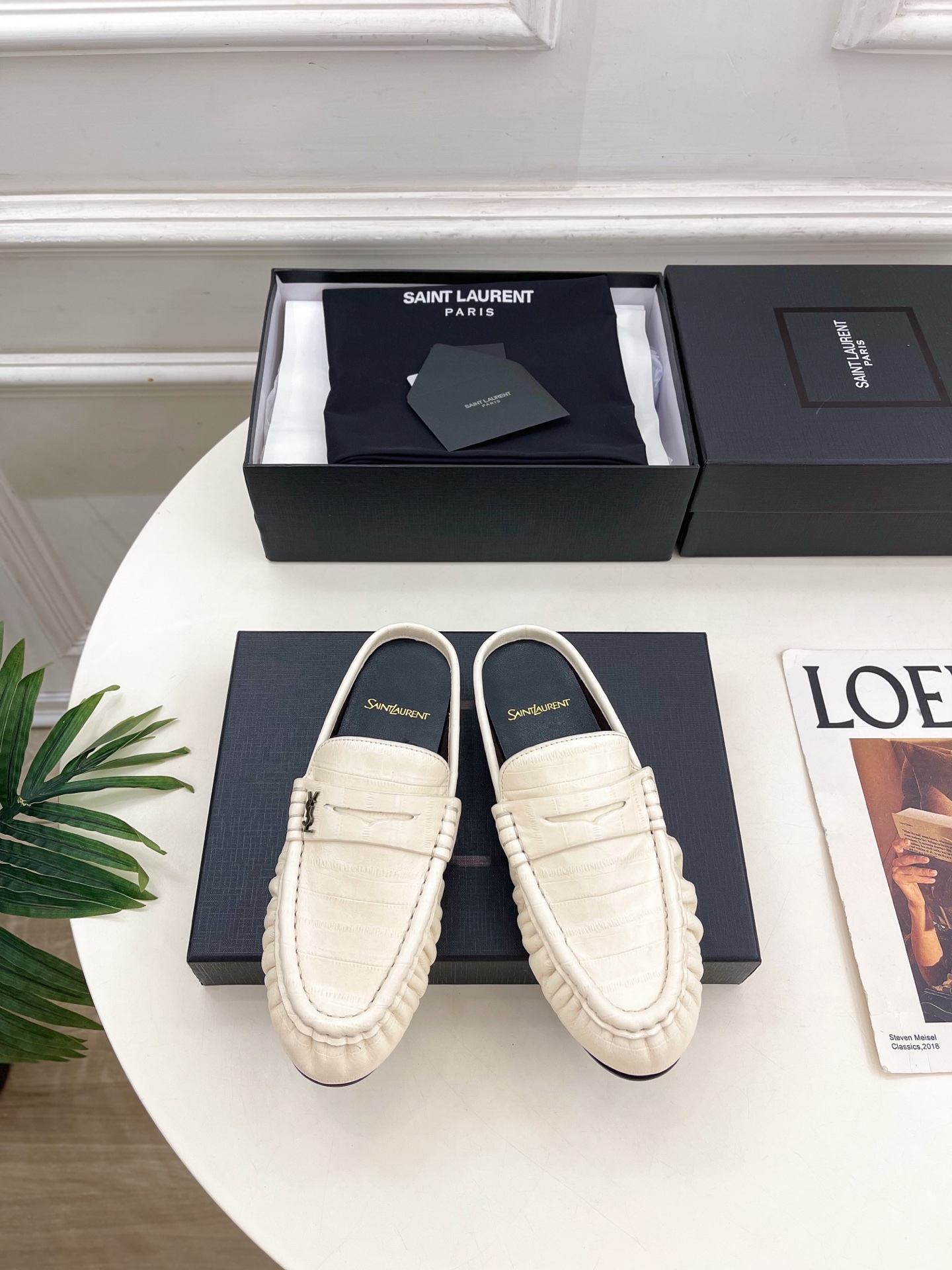 SAIN*LAURENT  圣罗兰  26𝐬𝐬 ☘️2026春夏新品LE LOAFER褶皱乐福穆勒鞋 半
