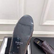 SAIN*LAURENT 圣罗兰 26𝐬𝐬 ☘️2026春夏新品LE LOAFER褶皱乐福穆勒鞋 半 SAIN*LAURENT 圣罗兰 26𝐬𝐬 ☘️2026春夏新品LE LOAFER褶皱乐福穆勒鞋 半
