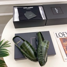 SAIN*LAURENT 圣罗兰 26𝐬𝐬 ☘️2026春夏新品LE LOAFER褶皱乐福穆勒鞋 半 SAIN*LAURENT 圣罗兰 26𝐬𝐬 ☘️2026春夏新品LE LOAFER褶皱乐福穆勒鞋 半