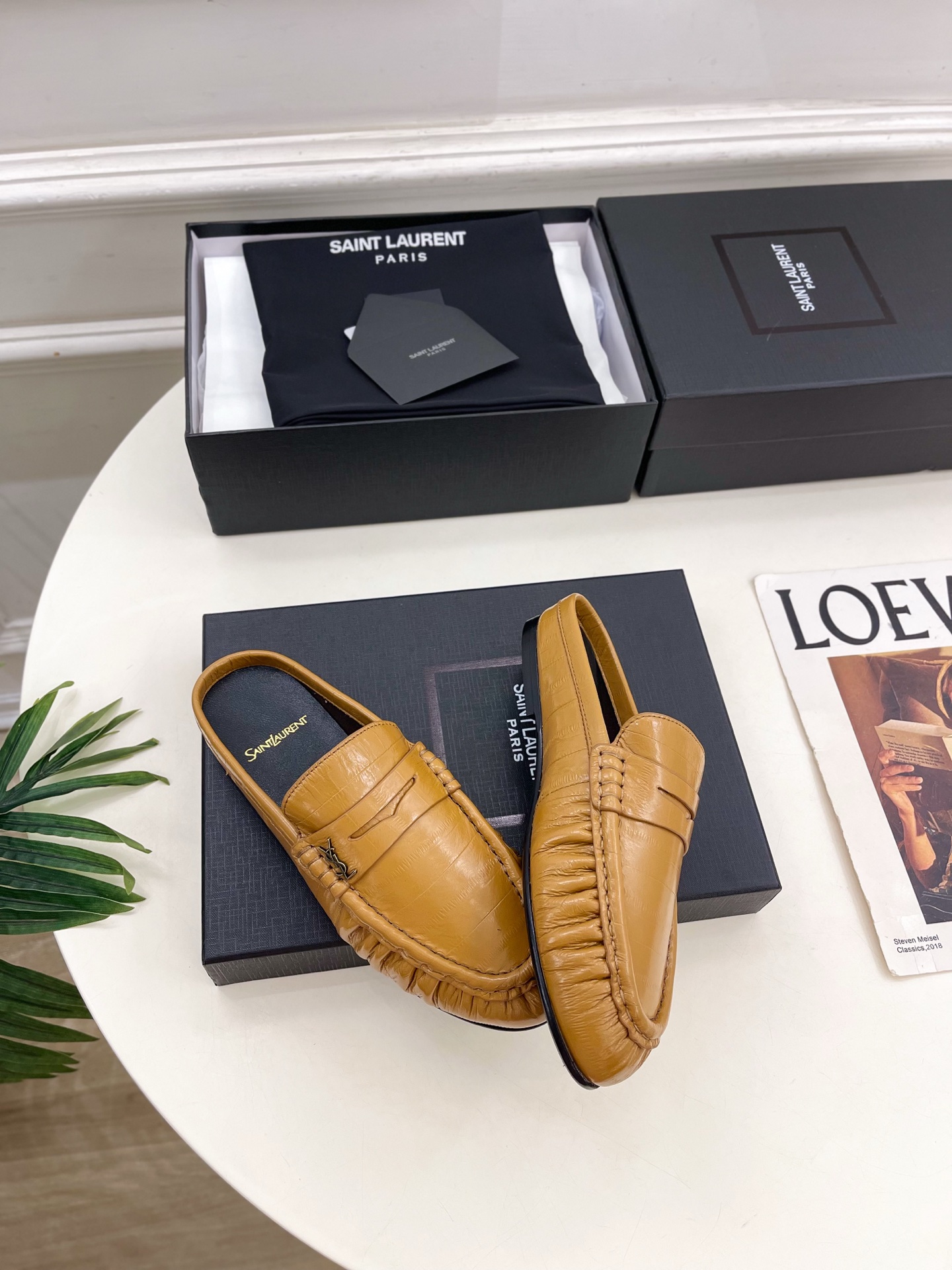 SAIN*LAURENT  圣罗兰  26𝐬𝐬 ☘️2026春夏新品LE LOAFER褶皱乐福穆勒鞋 半