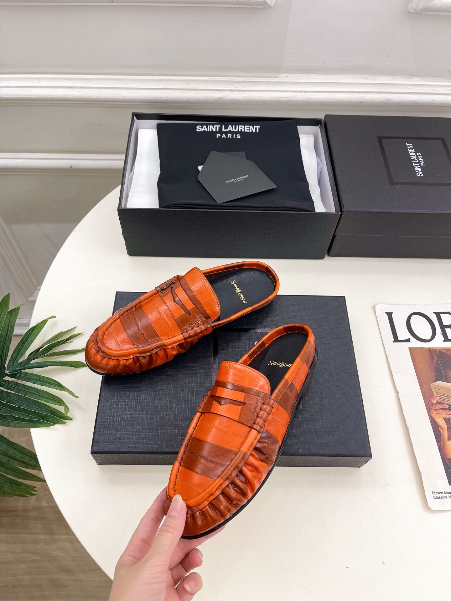 SAIN*LAURENT 圣罗兰 26𝐬𝐬 ☘️2026春夏新品LE LOAFER褶皱乐福穆勒鞋 半 SAIN*LAURENT 圣罗兰 26𝐬𝐬 ☘️2026春夏新品LE LOAFER褶皱乐福穆勒鞋 半
