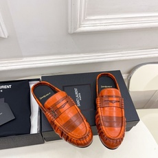 SAIN*LAURENT 圣罗兰 26𝐬𝐬 ☘️2026春夏新品LE LOAFER褶皱乐福穆勒鞋 半 SAIN*LAURENT 圣罗兰 26𝐬𝐬 ☘️2026春夏新品LE LOAFER褶皱乐福穆勒鞋 半