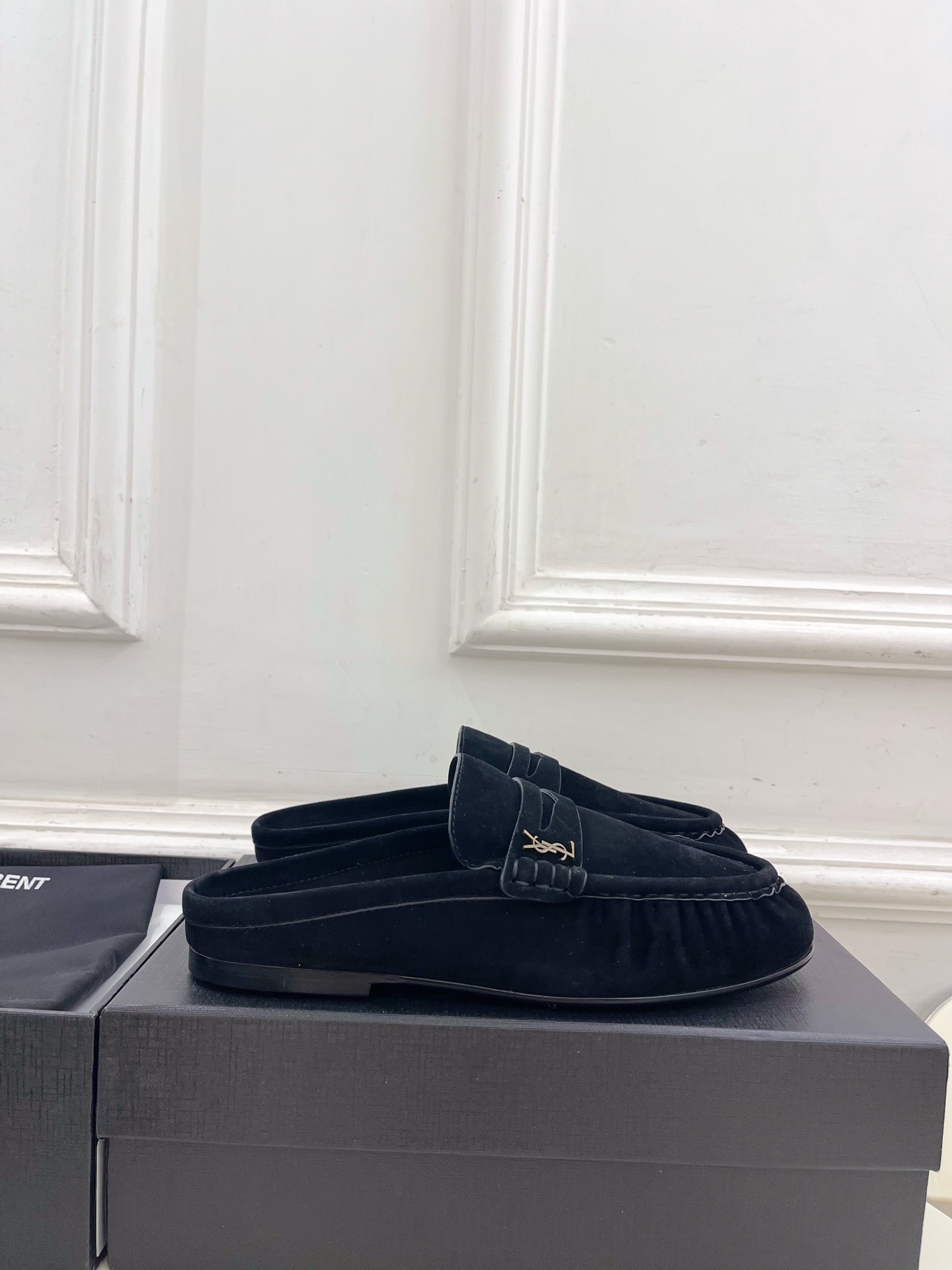 SAIN*LAURENT 圣罗兰 26𝐬𝐬 ☘️2026春夏新品LE LOAFER褶皱乐福穆勒鞋 半 SAIN*LAURENT 圣罗兰 26𝐬𝐬 ☘️2026春夏新品LE LOAFER褶皱乐福穆勒鞋 半