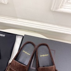 SAIN*LAURENT 圣罗兰 26𝐬𝐬 ☘️2026春夏新品LE LOAFER褶皱乐福穆勒鞋 半 SAIN*LAURENT 圣罗兰 26𝐬𝐬 ☘️2026春夏新品LE LOAFER褶皱乐福穆勒鞋 半