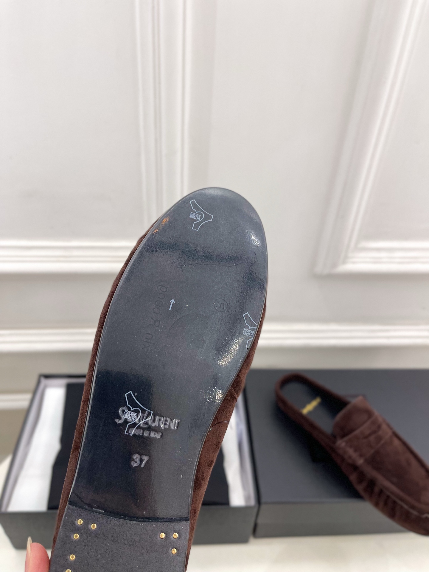 SAIN*LAURENT 圣罗兰 26𝐬𝐬 ☘️2026春夏新品LE LOAFER褶皱乐福穆勒鞋 半 SAIN*LAURENT 圣罗兰 26𝐬𝐬 ☘️2026春夏新品LE LOAFER褶皱乐福穆勒鞋 半