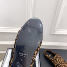 SAIN*LAURENT 圣罗兰 26𝐬𝐬 ☘️2026春夏新品LE LOAFER褶皱乐福穆勒鞋 半 SAIN*LAURENT 圣罗兰 26𝐬𝐬 ☘️2026春夏新品LE LOAFER褶皱乐福穆勒鞋 半