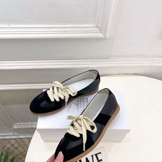 Maison Margiela· 马吉拉26𝐬𝐬 2026春夏新品MM6 拼色绑带芭蕾德训鞋—————— Maison Margiela· 马吉拉26𝐬𝐬 2026春夏新品MM6 拼色绑带芭蕾德训鞋——————