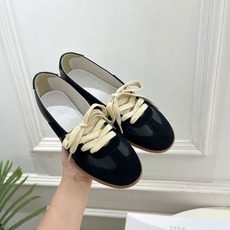 Maison Margiela· 马吉拉26𝐬𝐬 2026春夏新品MM6 拼色绑带芭蕾德训鞋—————— Maison Margiela· 马吉拉26𝐬𝐬 2026春夏新品MM6 拼色绑带芭蕾德训鞋——————