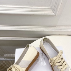 Maison Margiela· 马吉拉26𝐬𝐬 2026春夏新品MM6 拼色绑带芭蕾德训鞋—————— Maison Margiela· 马吉拉26𝐬𝐬 2026春夏新品MM6 拼色绑带芭蕾德训鞋——————