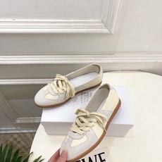 Maison Margiela· 马吉拉26𝐬𝐬 2026春夏新品MM6 拼色绑带芭蕾德训鞋—————— Maison Margiela· 马吉拉26𝐬𝐬 2026春夏新品MM6 拼色绑带芭蕾德训鞋——————