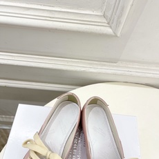 Maison Margiela· 马吉拉26𝐬𝐬 2026春夏新品MM6 拼色绑带芭蕾德训鞋—————— Maison Margiela· 马吉拉26𝐬𝐬 2026春夏新品MM6 拼色绑带芭蕾德训鞋——————