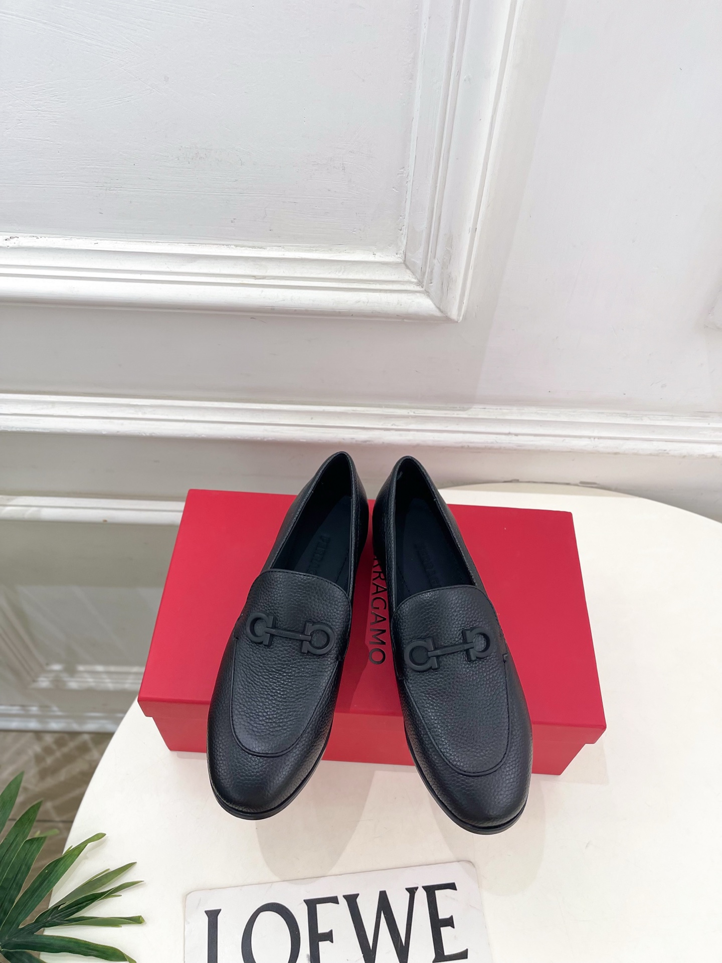 Ferragamo｜菲拉格慕26𝐬𝐬2026春夏新品 Gancini乐福鞋 火爆上新！  这鞋绝对是黑马