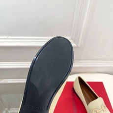 Ferragamo|菲拉格慕26𝐬𝐬2026春夏新品 Gancini乐福鞋 火爆上新! 这鞋绝对是黑马 Ferragamo|菲拉格慕26𝐬𝐬2026春夏新品 Gancini乐福鞋 火爆上新! 这鞋绝对是黑马