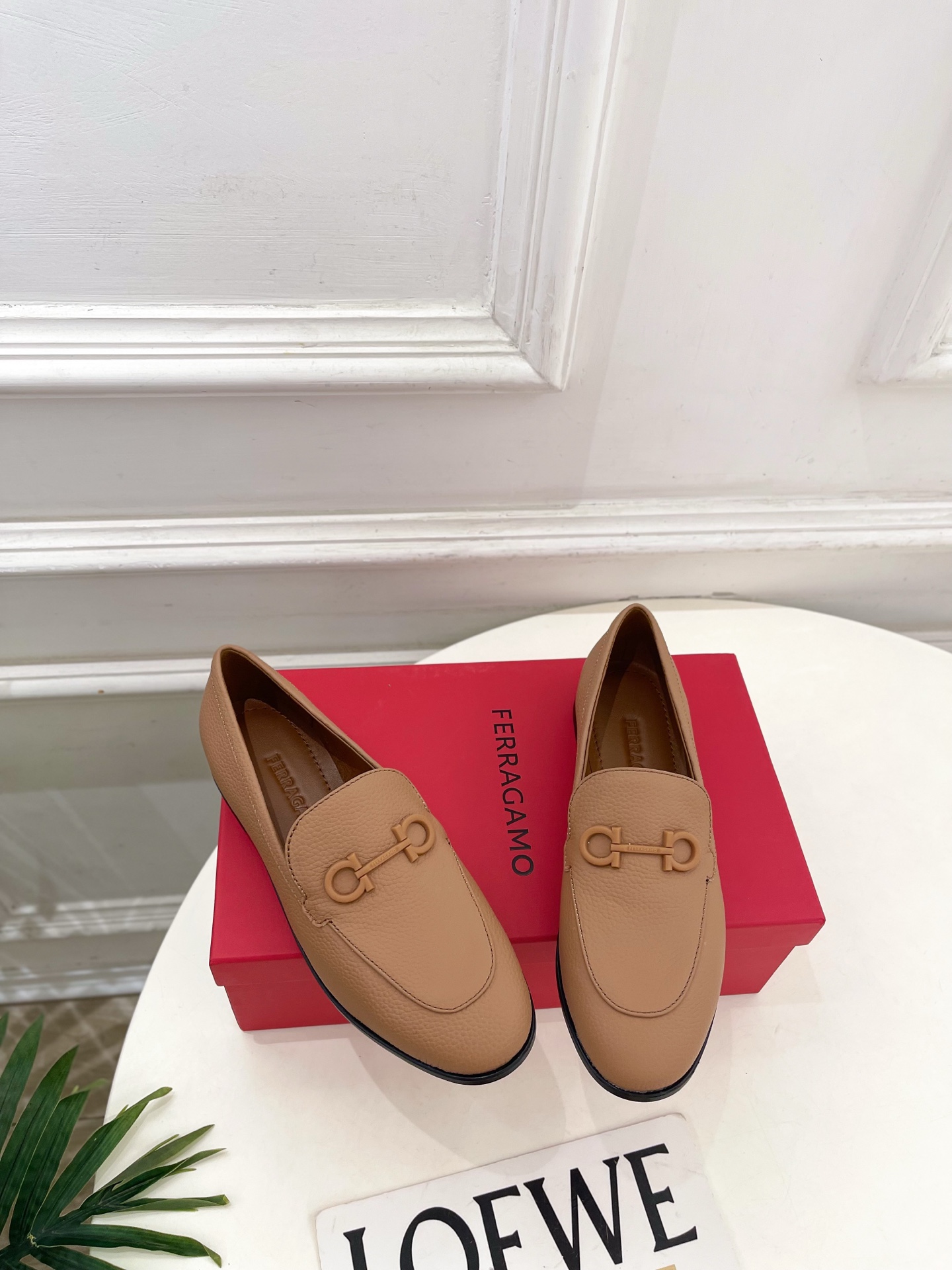 Ferragamo｜菲拉格慕26𝐬𝐬2026春夏新品 Gancini乐福鞋 火爆上新！  这鞋绝对是黑马
