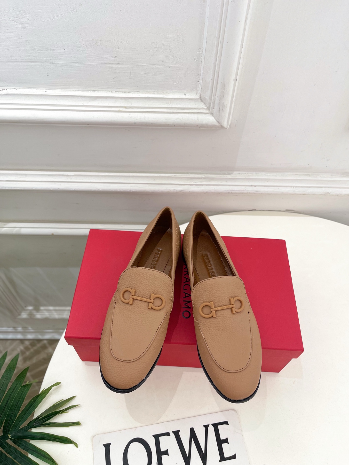 Ferragamo｜菲拉格慕26𝐬𝐬2026春夏新品 Gancini乐福鞋 火爆上新！  这鞋绝对是黑马