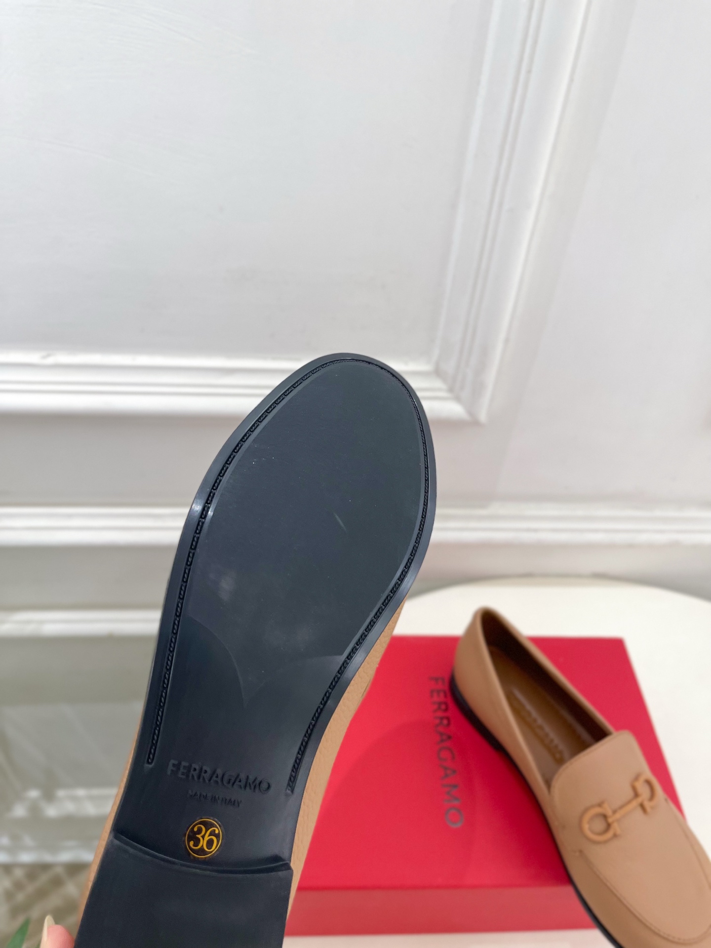 Ferragamo｜菲拉格慕26𝐬𝐬2026春夏新品 Gancini乐福鞋 火爆上新！  这鞋绝对是黑马