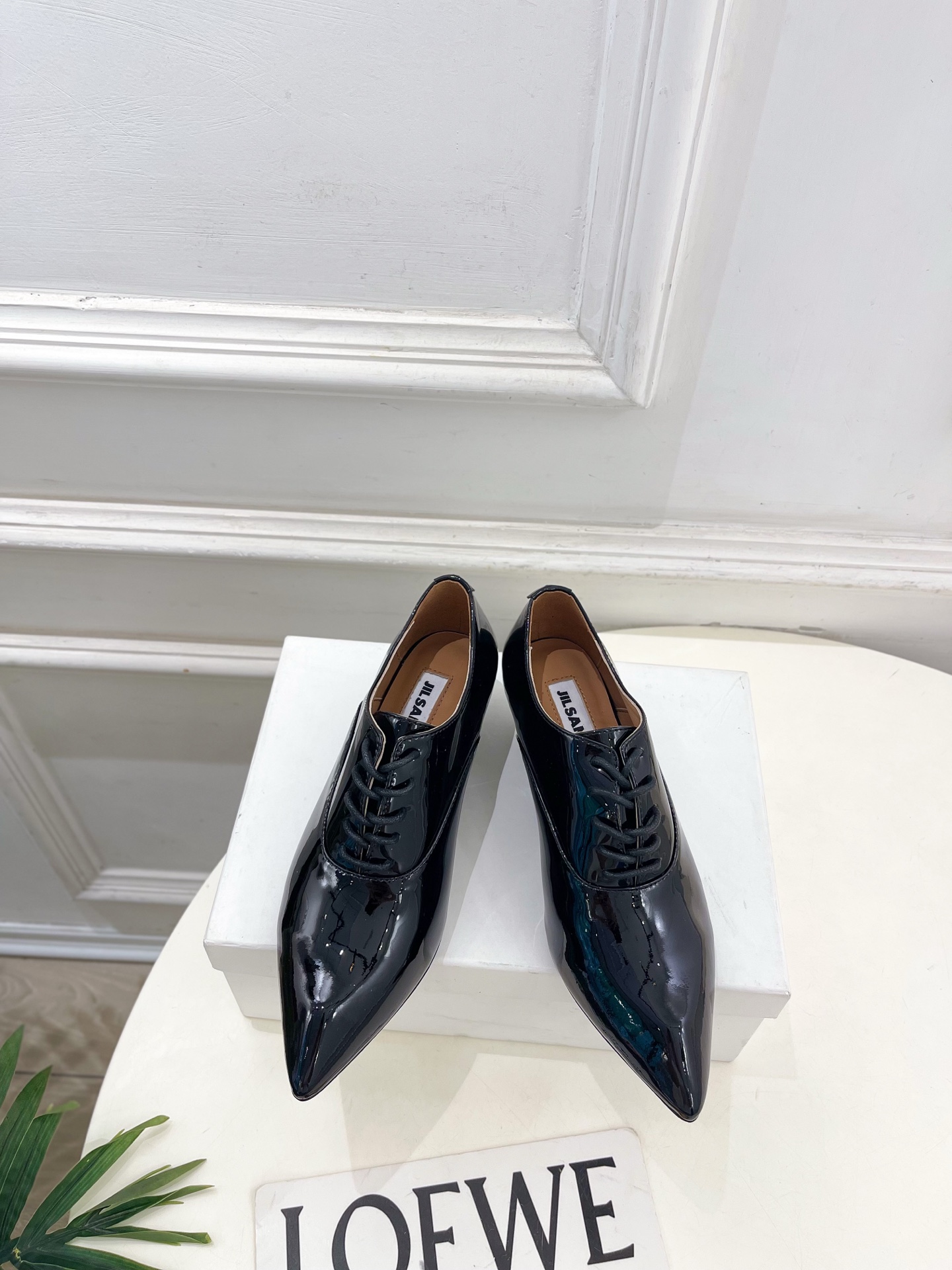 Jil Sander(吉尔·桑达）2026 春夏新品 JD极简小坡跟细带尖头小皮鞋————————JS作