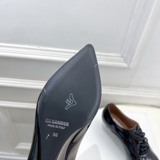 Jil Sander(吉尔·桑达)2026 春夏新品 JD极简小坡跟细带尖头小皮鞋————————JS作 Jil Sander(吉尔·桑达)2026 春夏新品 JD极简小坡跟细带尖头小皮鞋————————JS作