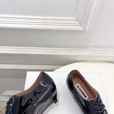 Jil Sander(吉尔·桑达)2026 春夏新品 JD极简小坡跟细带尖头小皮鞋————————JS作 Jil Sander(吉尔·桑达)2026 春夏新品 JD极简小坡跟细带尖头小皮鞋————————JS作