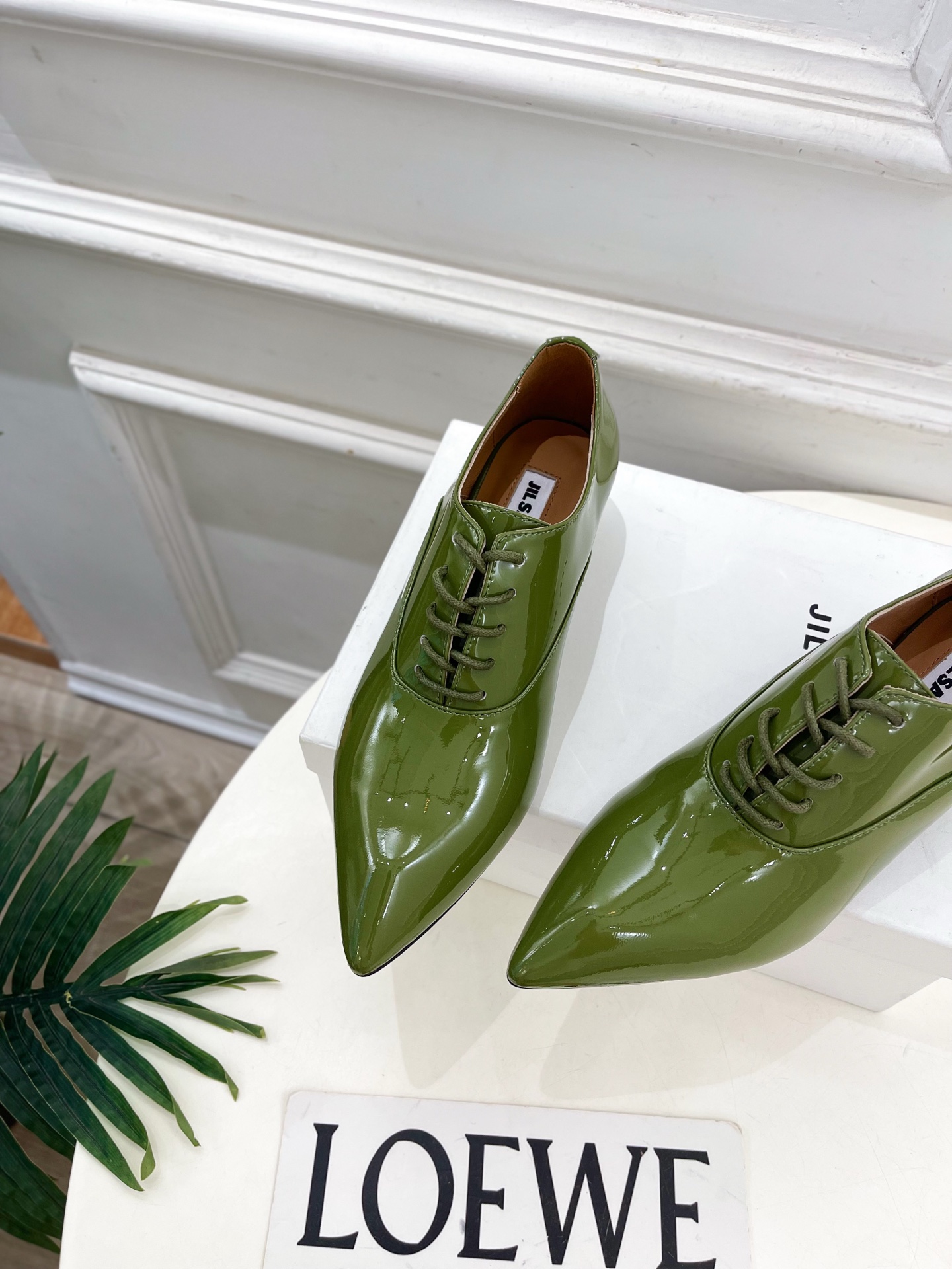 Jil Sander(吉尔·桑达)2026 春夏新品 JD极简小坡跟细带尖头小皮鞋————————JS作 Jil Sander(吉尔·桑达)2026 春夏新品 JD极简小坡跟细带尖头小皮鞋————————JS作