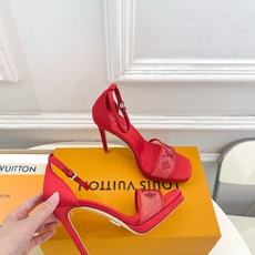 LV | 路易威登 26𝐬𝐬 🧡💚2026春夏新品 顶级版本⚠️专柜主打最新品爆款 LV网纱水钻 LV | 路易威登 26𝐬𝐬 🧡💚2026春夏新品 顶级版本⚠️专柜主打最新品爆款 LV网纱水钻