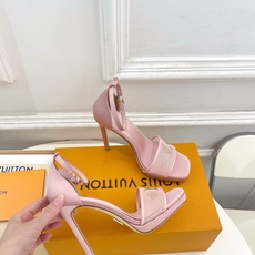 LV | 路易威登 26𝐬𝐬 🧡💚2026春夏新品 顶级版本⚠️专柜主打最新品爆款 LV网纱水钻 LV | 路易威登 26𝐬𝐬 🧡💚2026春夏新品 顶级版本⚠️专柜主打最新品爆款 LV网纱水钻