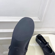 unfolio 26𝐬𝐬 春夏新品网纱刺绣玛丽珍平底鞋————————— 作为这两年最受欢迎的鬼才设计师 unfolio 26𝐬𝐬 春夏新品网纱刺绣玛丽珍平底鞋————————— 作为这两年最受欢迎的鬼才设计师