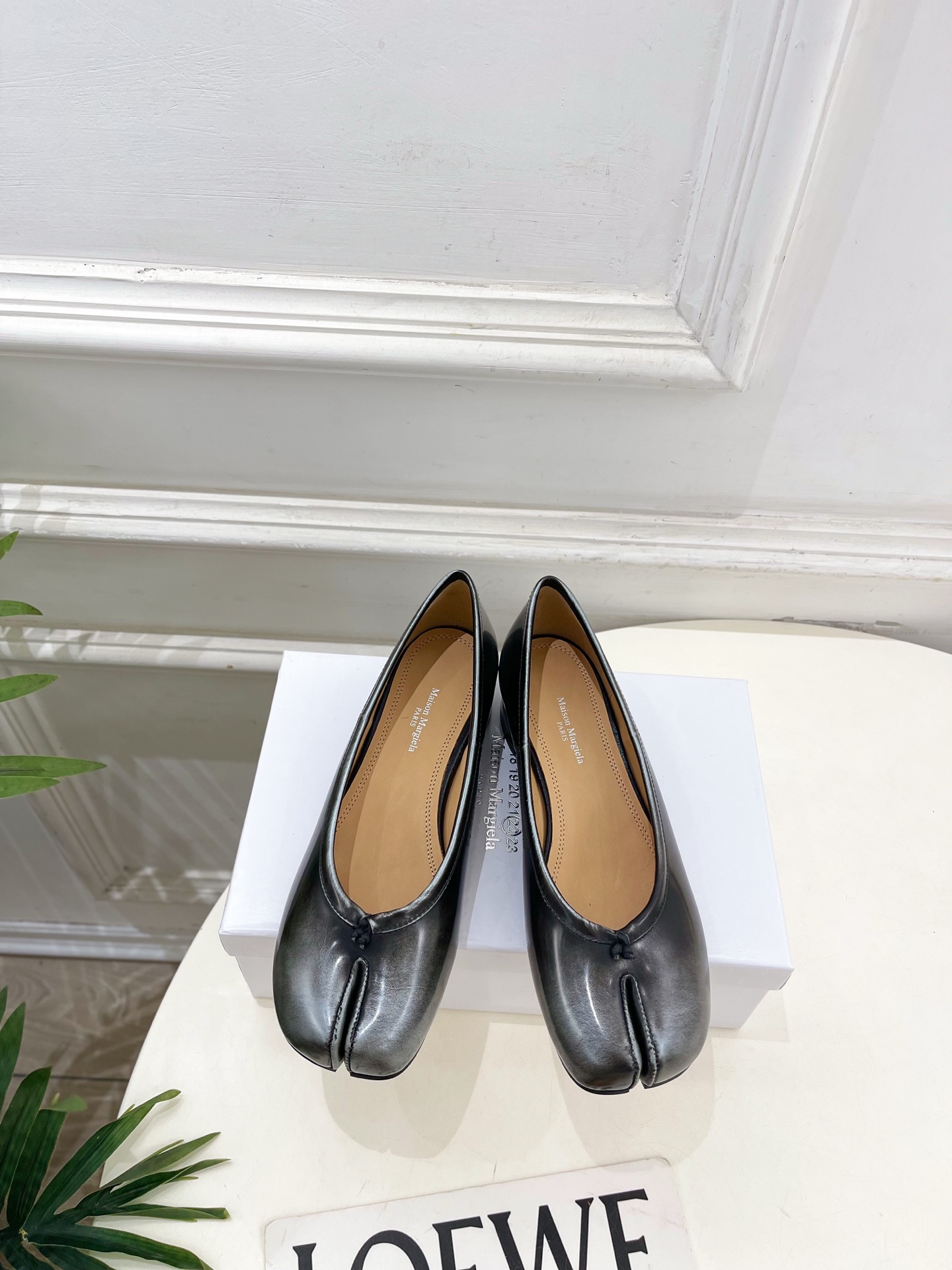 Maison Margiela· 马吉拉26𝐬𝐬 2026春夏新品MM6 复古分趾粗跟单鞋 ——————