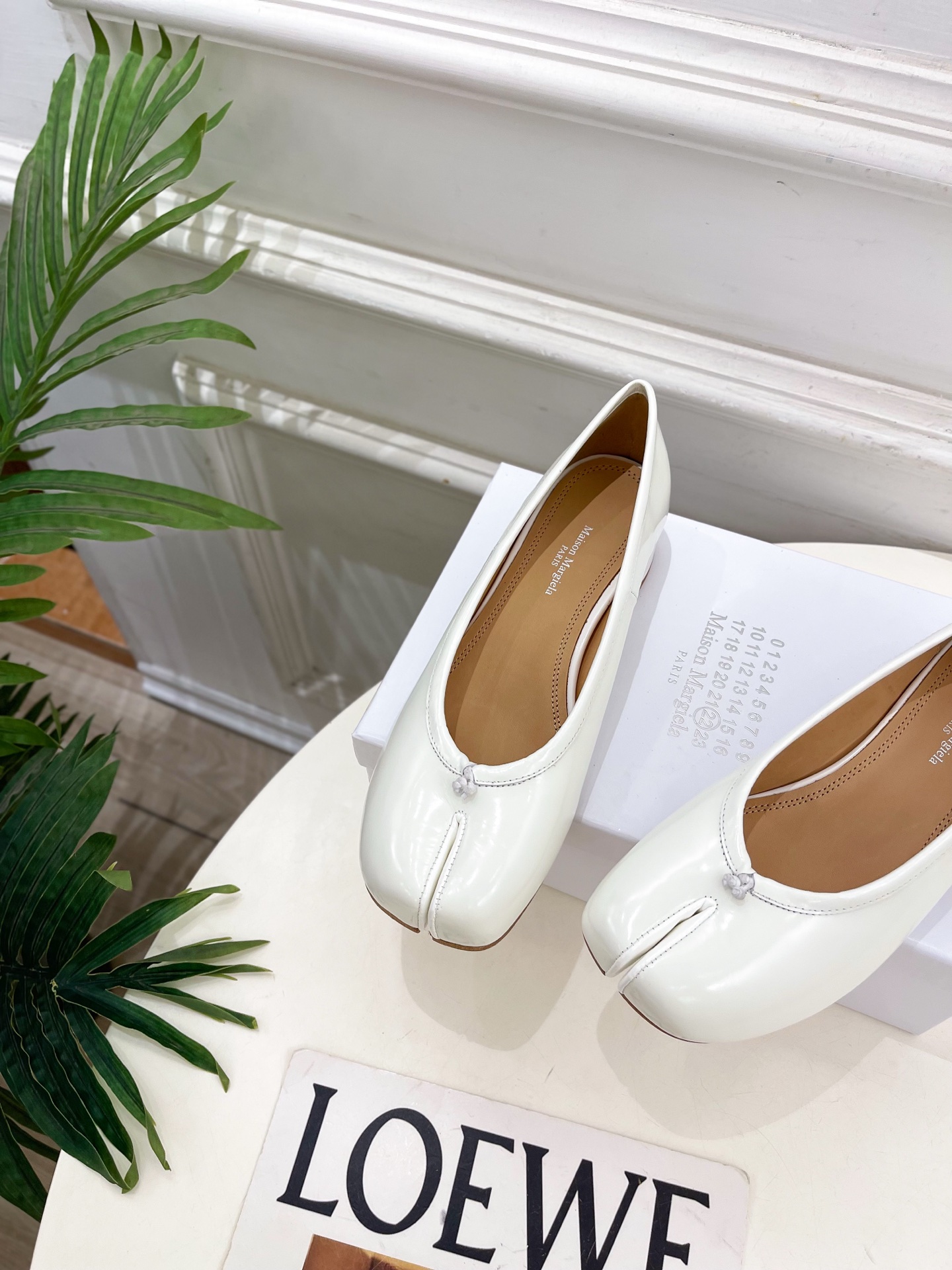 Maison Margiela· 马吉拉26𝐬𝐬 2026春夏新品MM6 复古分趾粗跟单鞋 —————— Maison Margiela· 马吉拉26𝐬𝐬 2026春夏新品MM6 复古分趾粗跟单鞋 ——————
