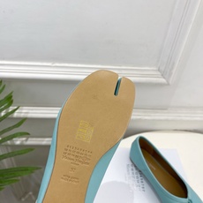 Maison Margiela· 马吉拉26𝐬𝐬 2026春夏新品MM6 复古芭蕾舞鞋分趾鞋 ————— Maison Margiela· 马吉拉26𝐬𝐬 2026春夏新品MM6 复古芭蕾舞鞋分趾鞋 —————