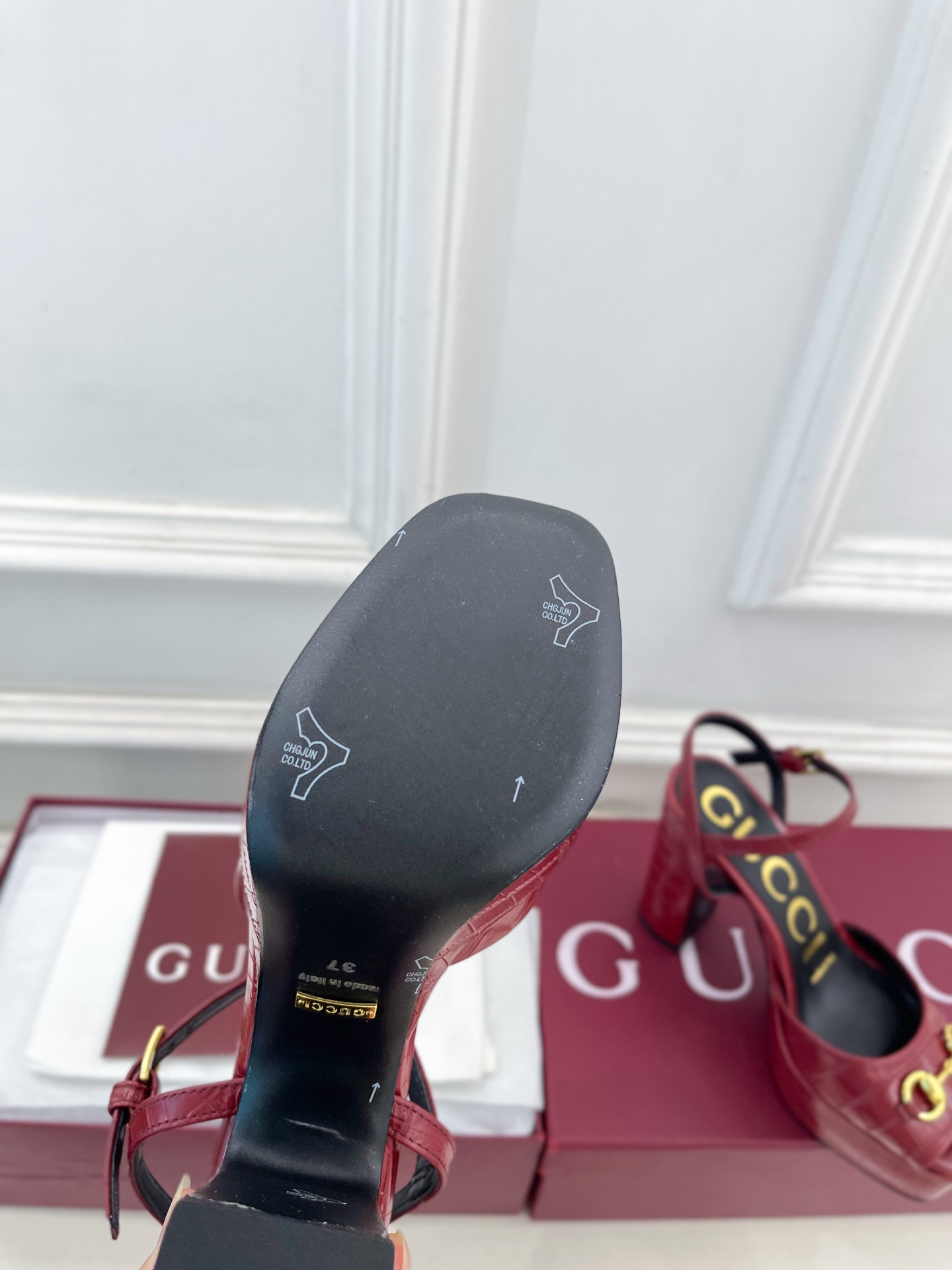 Gucci |  古驰  26𝐬𝐬 ⭐️ G家 主打系列终于面世，狠货值得期待！原有的经典 创造新设计 