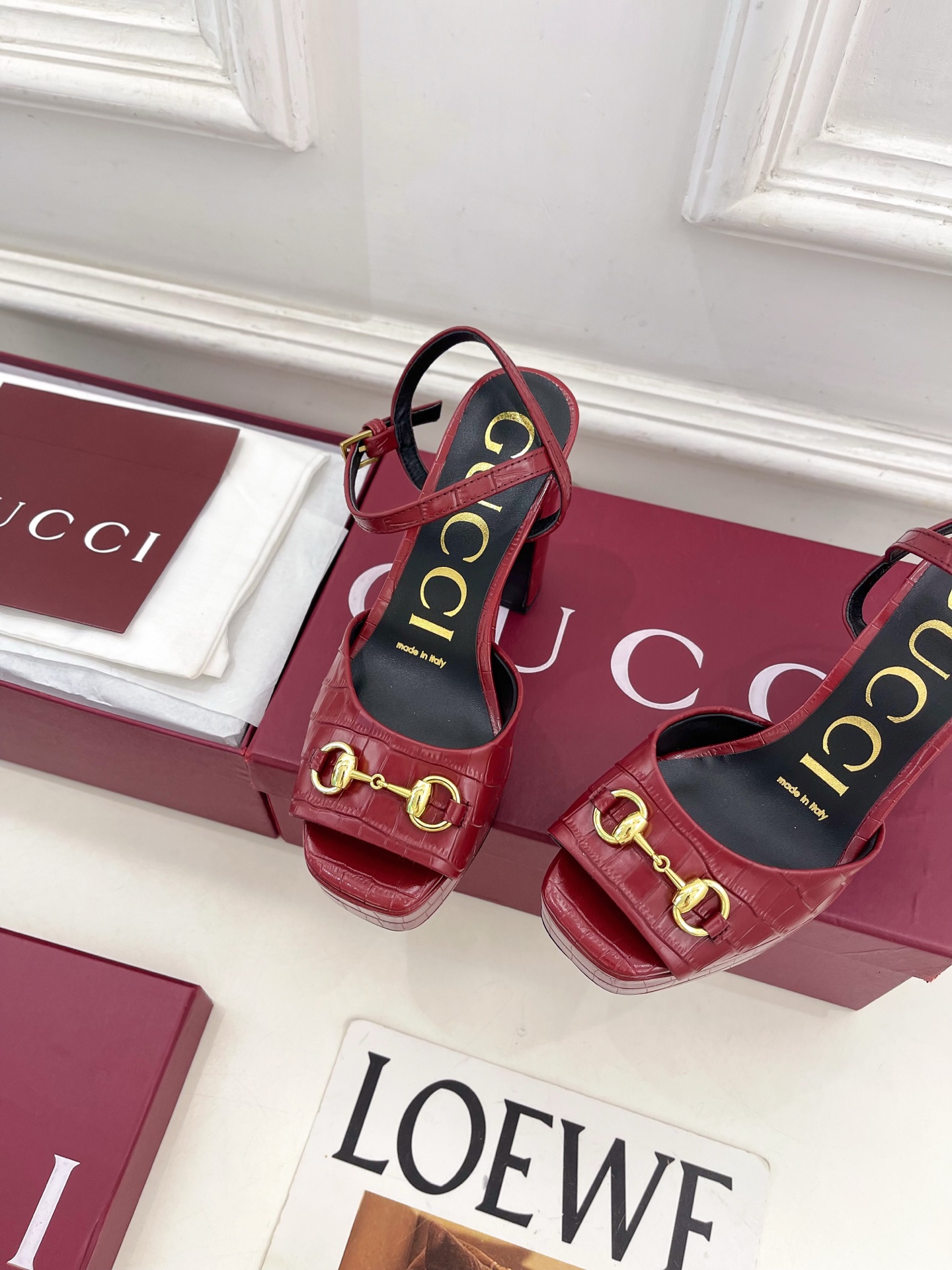 Gucci |  古驰  26𝐬𝐬 ⭐️ G家 主打系列终于面世，狠货值得期待！原有的经典 创造新设计 