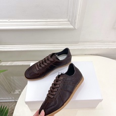 Maison Margiela· 马吉拉26𝐬𝐬 2026春夏新品MM6 经典拼色绑带德训鞋—————— Maison Margiela· 马吉拉26𝐬𝐬 2026春夏新品MM6 经典拼色绑带德训鞋——————