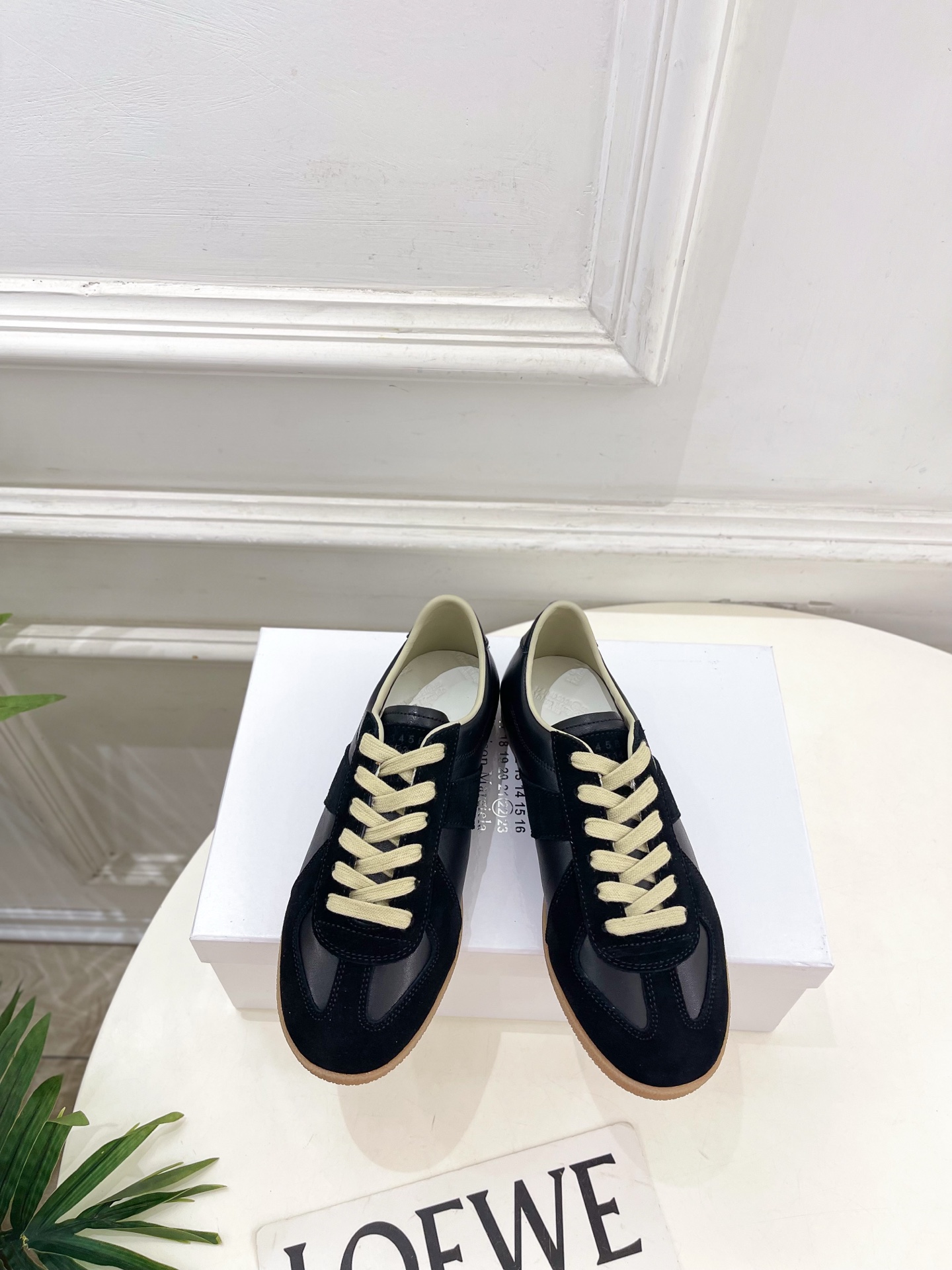 Maison Margiela· 马吉拉26𝐬𝐬 2026春夏新品MM6 经典拼色绑带德训鞋——————