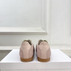 Maison Margiela· 马吉拉26𝐬𝐬 2026春夏新品MM6 经典拼色绑带德训鞋—————— Maison Margiela· 马吉拉26𝐬𝐬 2026春夏新品MM6 经典拼色绑带德训鞋——————