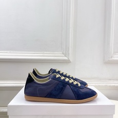 Maison Margiela· 马吉拉26𝐬𝐬 2026春夏新品MM6 经典拼色绑带德训鞋—————— Maison Margiela· 马吉拉26𝐬𝐬 2026春夏新品MM6 经典拼色绑带德训鞋——————