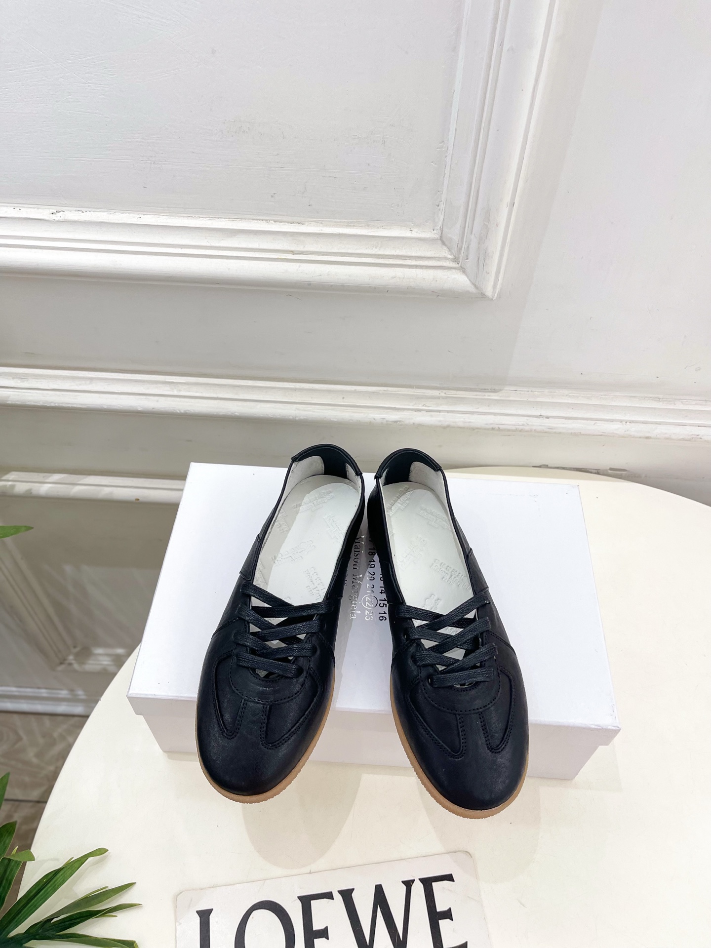 Maison Margiela· 马吉拉26𝐬𝐬 2026春夏新品MM6 拼色绑带芭蕾德训鞋——————
