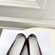 Maison Margiela· 马吉拉26𝐬𝐬 2026春夏新品MM6 拼色绑带芭蕾德训鞋—————— Maison Margiela· 马吉拉26𝐬𝐬 2026春夏新品MM6 拼色绑带芭蕾德训鞋——————
