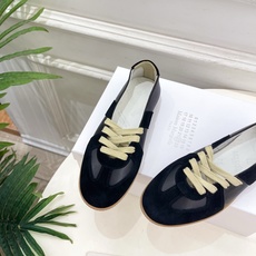 Maison Margiela· 马吉拉26𝐬𝐬 2026春夏新品MM6 拼色绑带芭蕾德训鞋—————— Maison Margiela· 马吉拉26𝐬𝐬 2026春夏新品MM6 拼色绑带芭蕾德训鞋——————