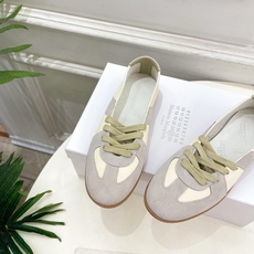 Maison Margiela· 马吉拉26𝐬𝐬 2026春夏新品MM6 拼色绑带芭蕾德训鞋—————— Maison Margiela· 马吉拉26𝐬𝐬 2026春夏新品MM6 拼色绑带芭蕾德训鞋——————