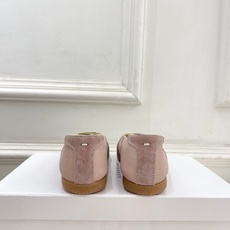 Maison Margiela· 马吉拉26𝐬𝐬 2026春夏新品MM6 拼色绑带芭蕾德训鞋—————— Maison Margiela· 马吉拉26𝐬𝐬 2026春夏新品MM6 拼色绑带芭蕾德训鞋——————