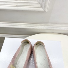 Maison Margiela· 马吉拉26𝐬𝐬 2026春夏新品MM6 拼色绑带芭蕾德训鞋—————— Maison Margiela· 马吉拉26𝐬𝐬 2026春夏新品MM6 拼色绑带芭蕾德训鞋——————